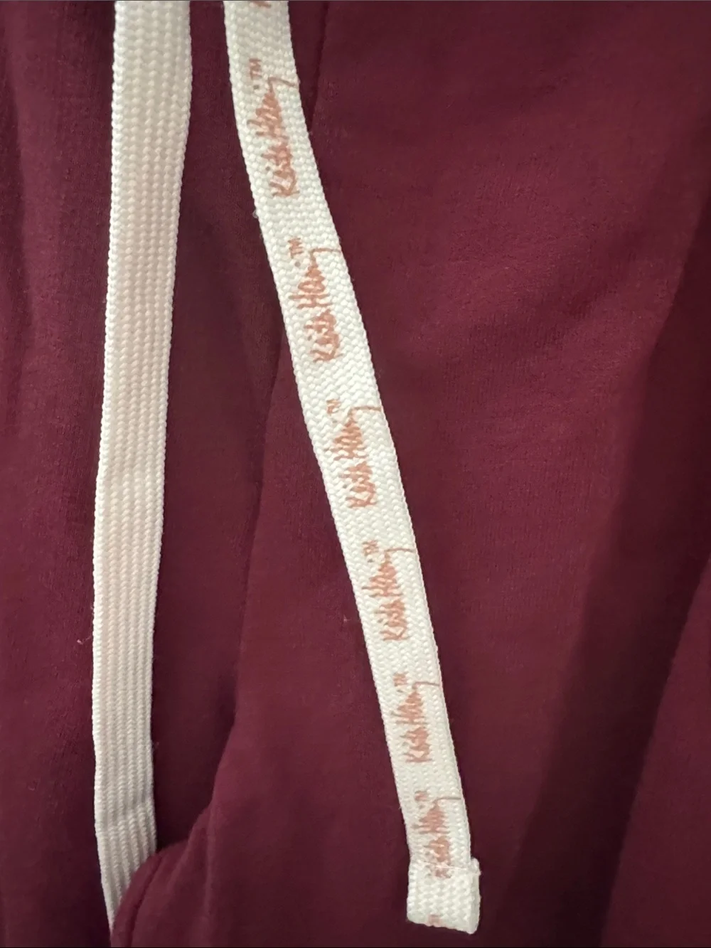 Keith Haring Iconic Dog Graphic Women's Maroon Sweatshirt & Joggers Set